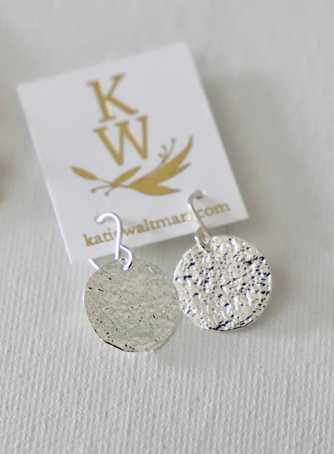 Katie Waltman Thin Hammered Disc Earrings - Silver