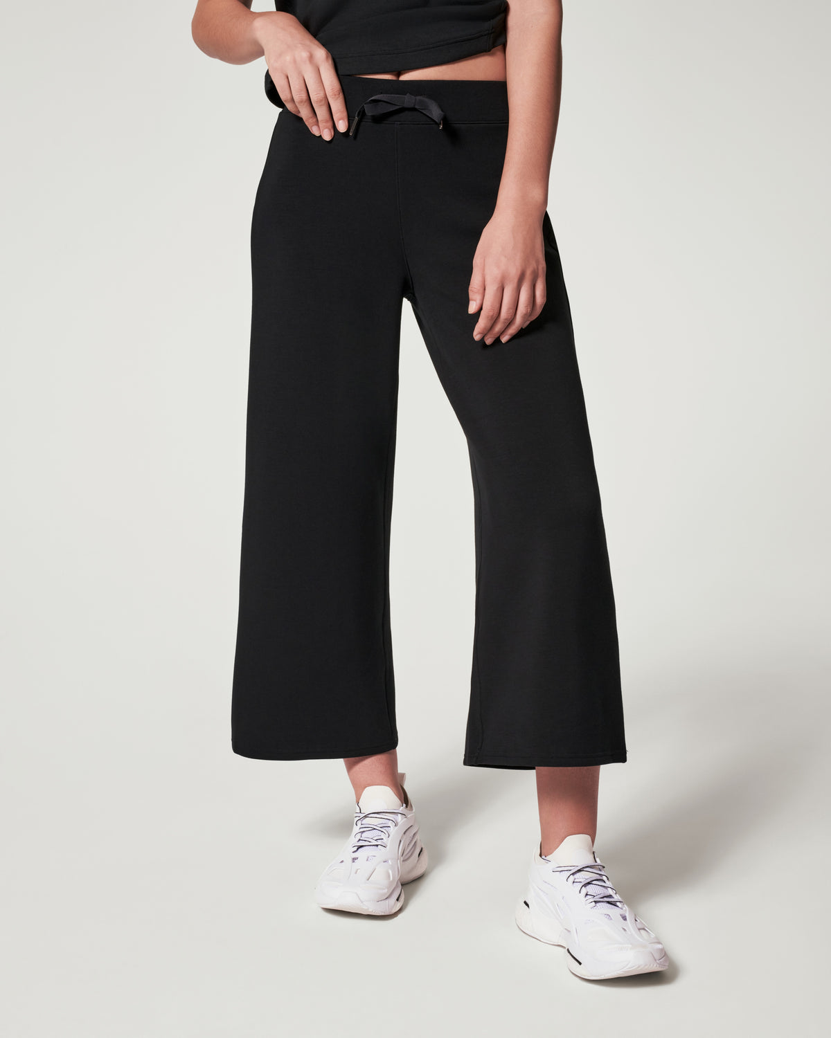 Spanx AirEssentials Cropped Wide Leg Pant