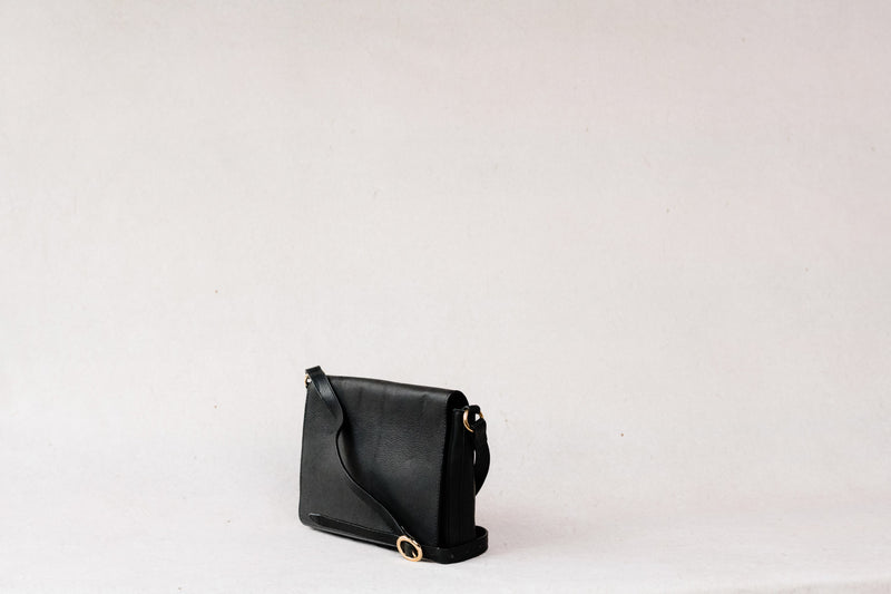 Able Lari Slim Crossbody